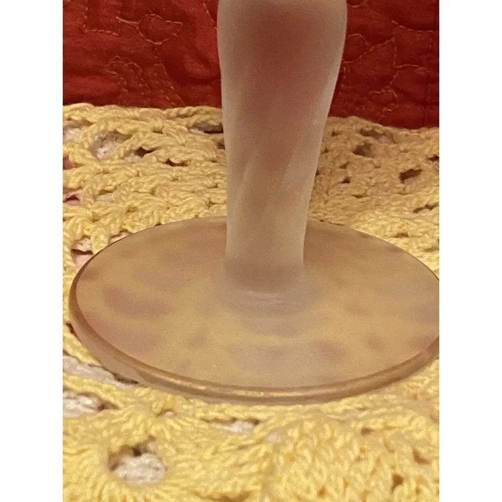 Vintage‎ 1960's Satin Art Glass  Elegant Sparrow Vase Made in Italy by Norleans